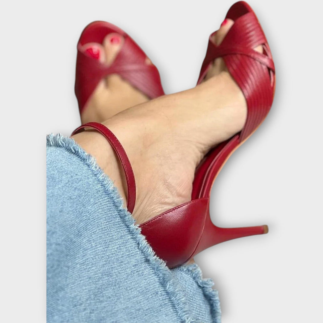 Stanislava Neoklasične Sandale s Špicastim Petom Moderna