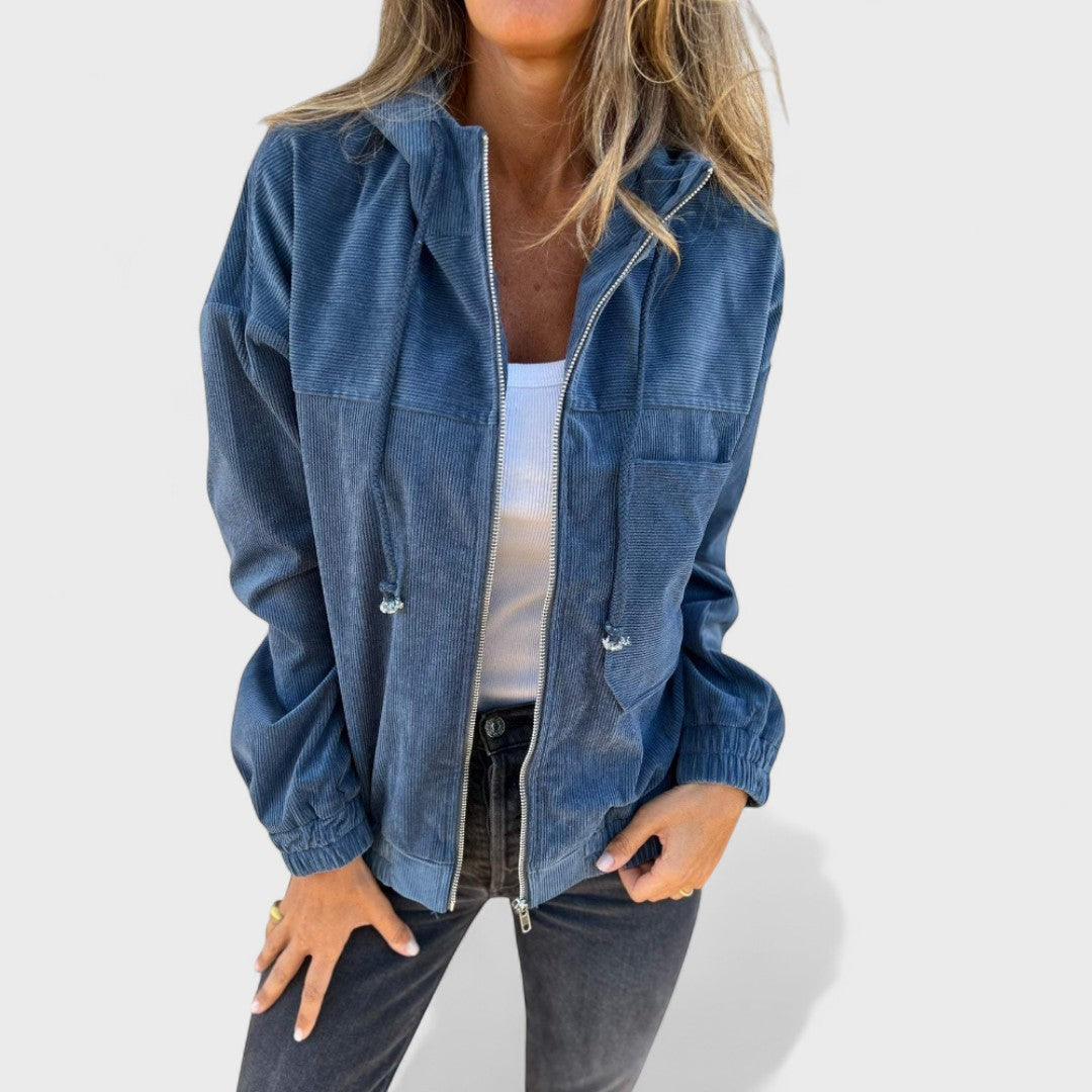 Veronika - Sametasta jakna s kapuco in zadrgo