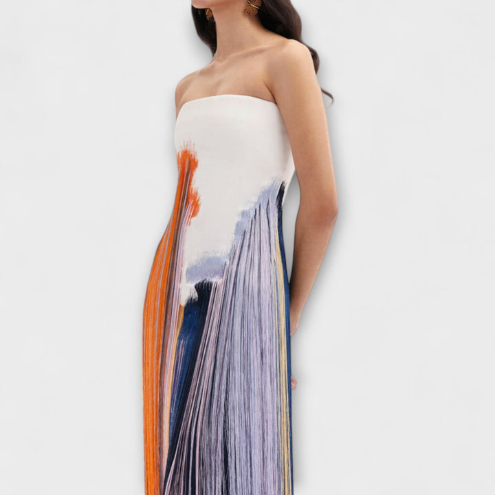 Poletje - Stilna obleka z barvnim blokiranjem in trendovskimi resicami