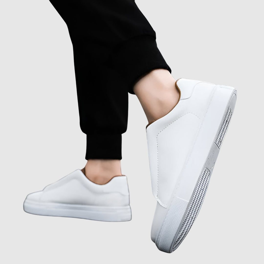 Libuše – klasični brezčasni športni copati