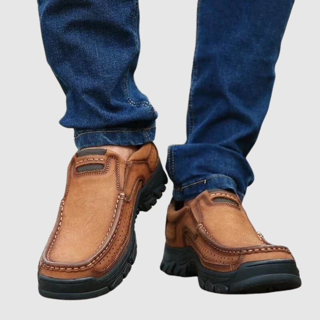 Libuše – Čevlji z ortopedskimi vložki za podporo in udobje