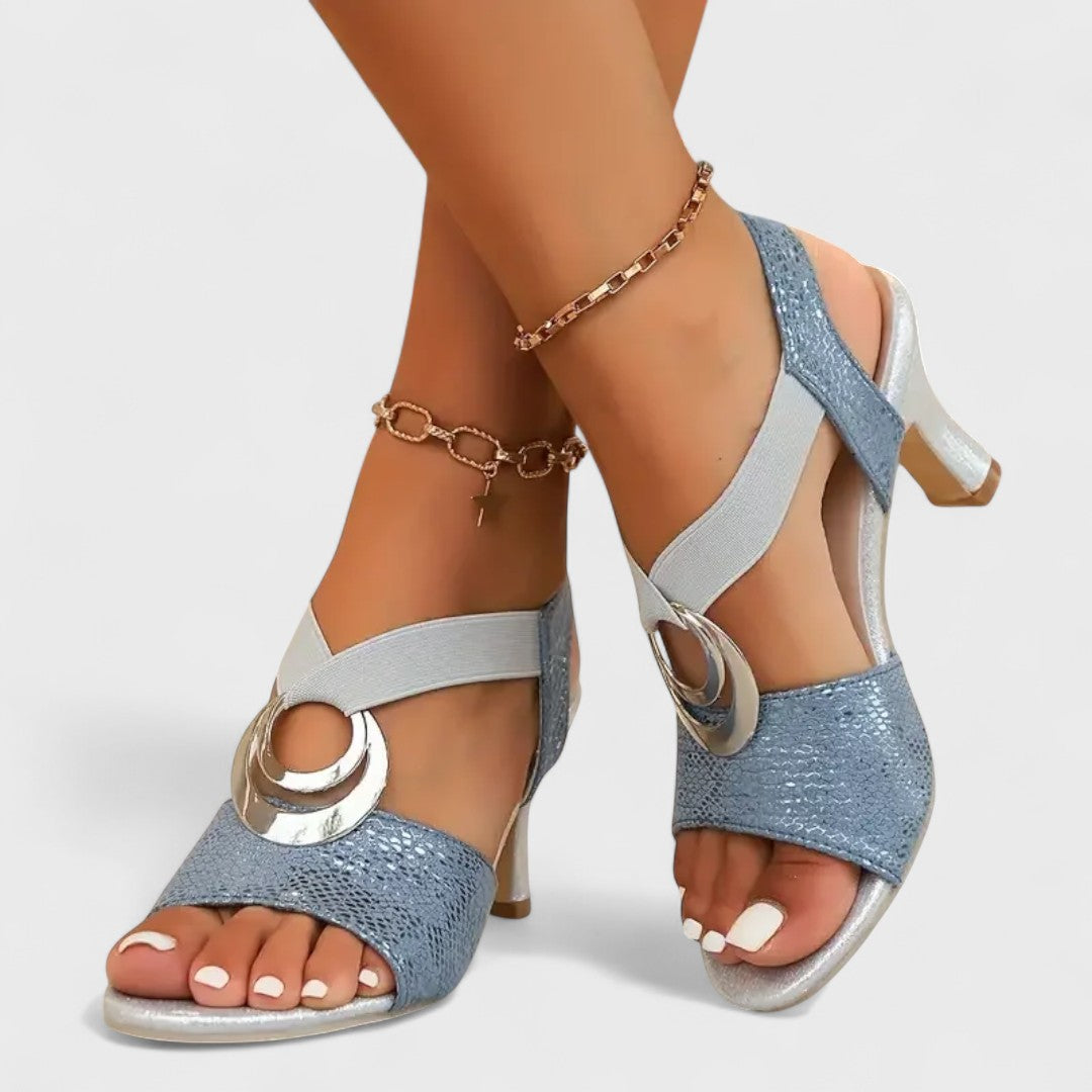 Jasmina - Elegantni Sandali z Okrasno Spono