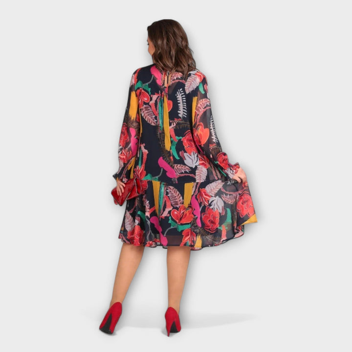 Caroline - Elegantne obleke za polne postave za maksimalno udobje