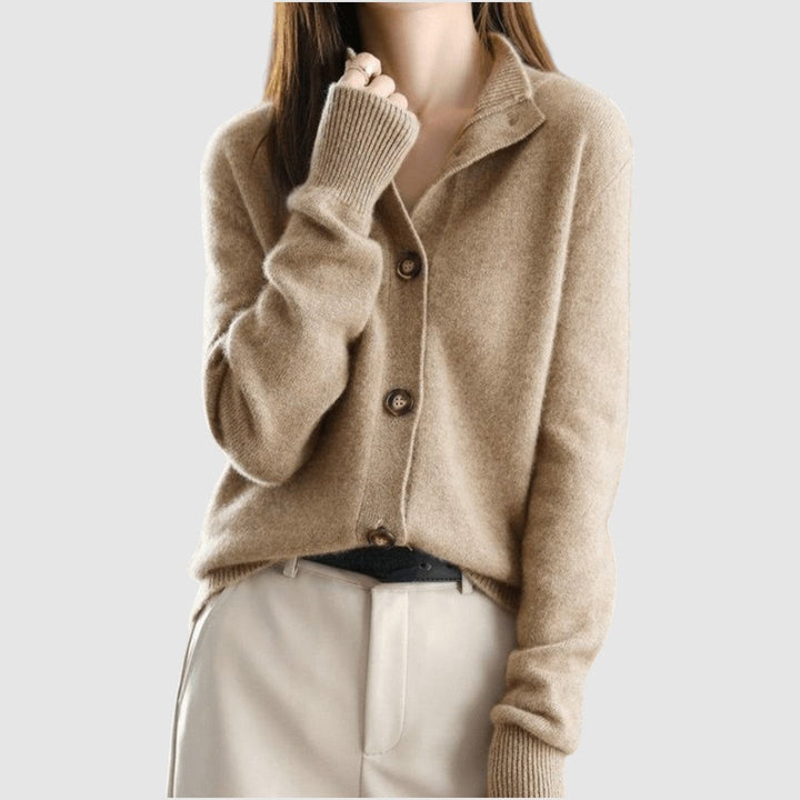 Klara – Elegantni kardigan s klasičnim zapenjanjem