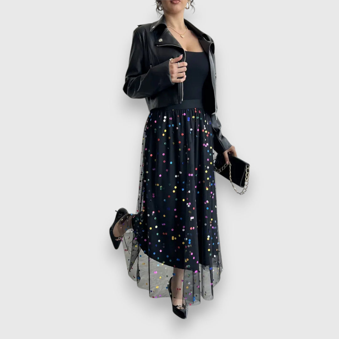 Leonie – Barvna krila s pikami