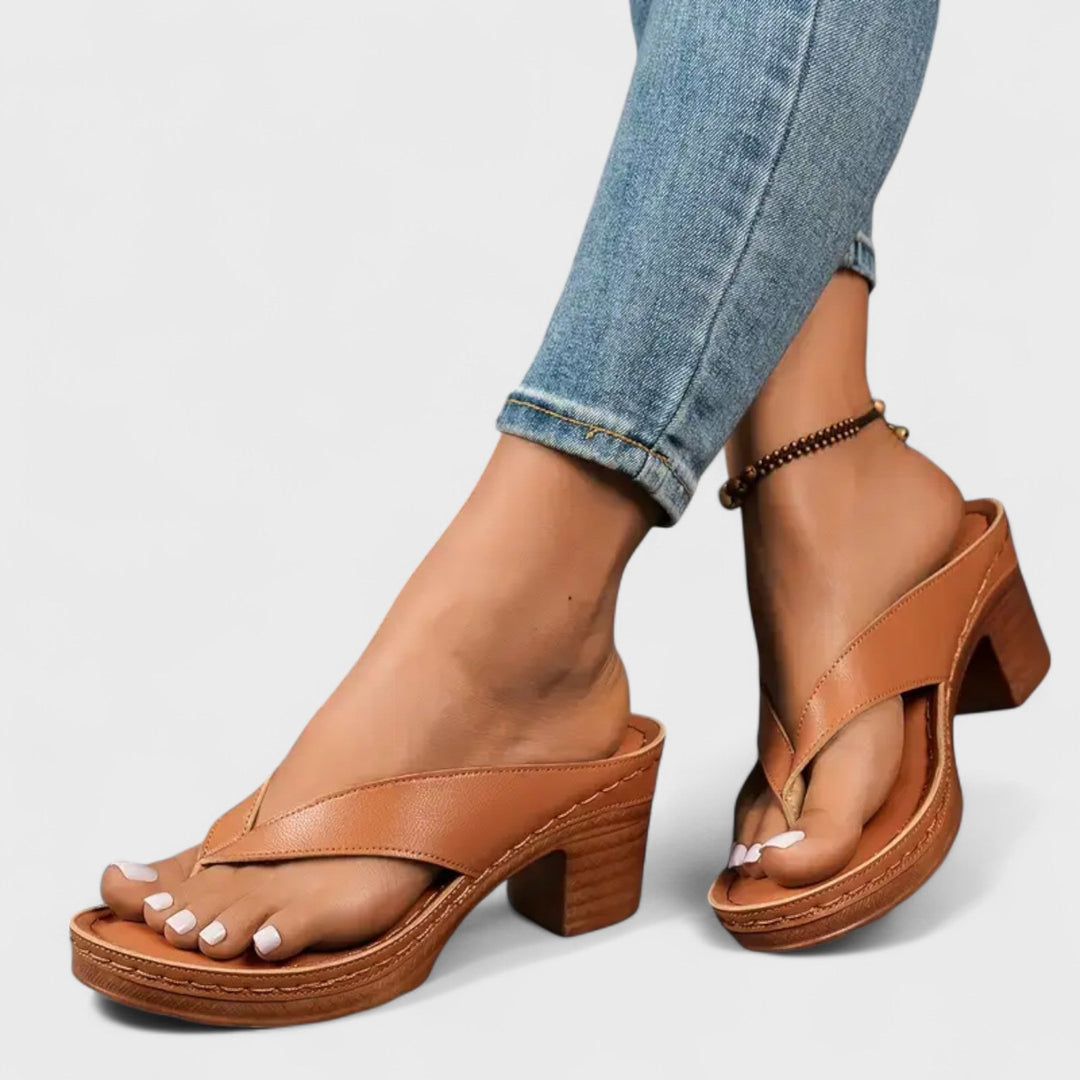 Petra - Ortopedski copati s peto