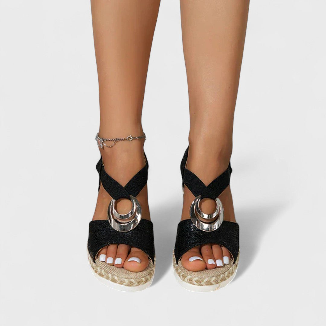 Jarmila - Elegantne in Udobne Sandale