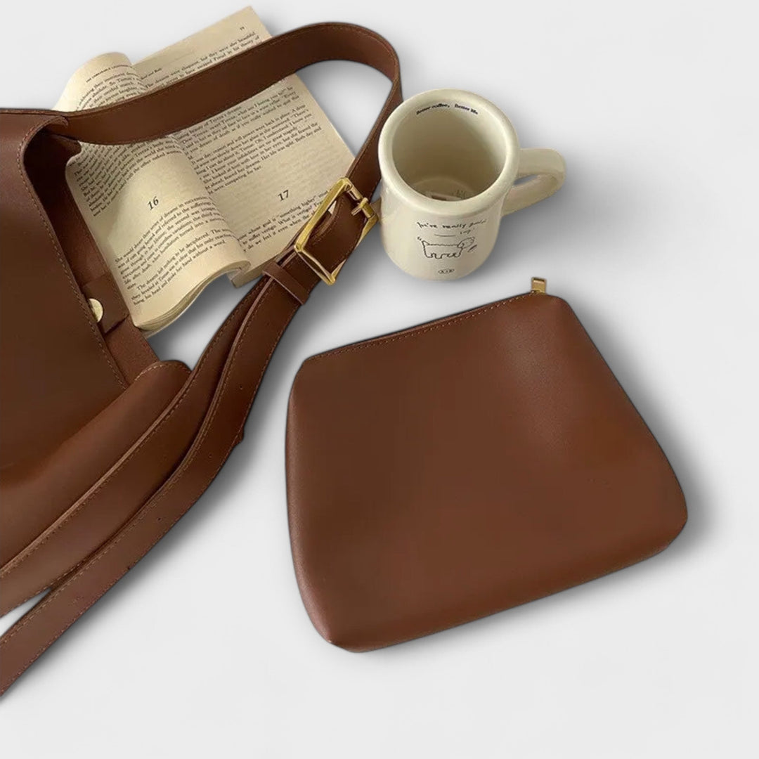 Cécile. – Elegantna usnjena torba čez ramo