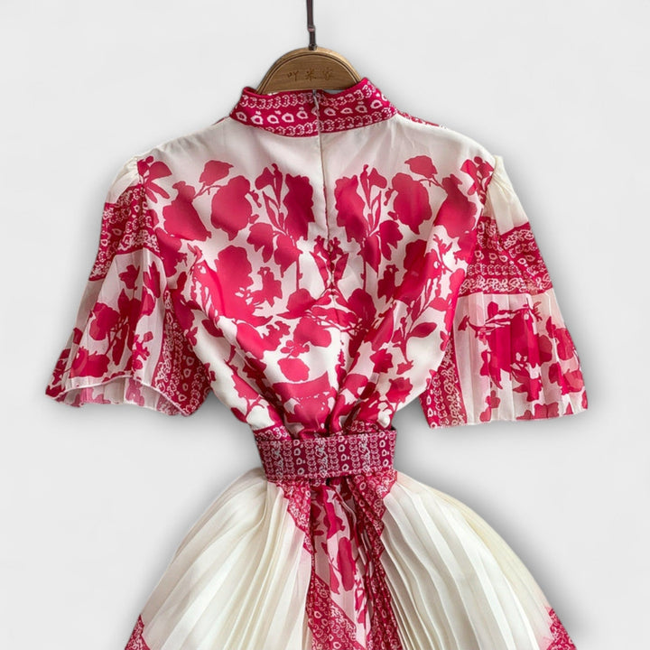 Delilah - Obleka, navdihnjena z vintage slogom