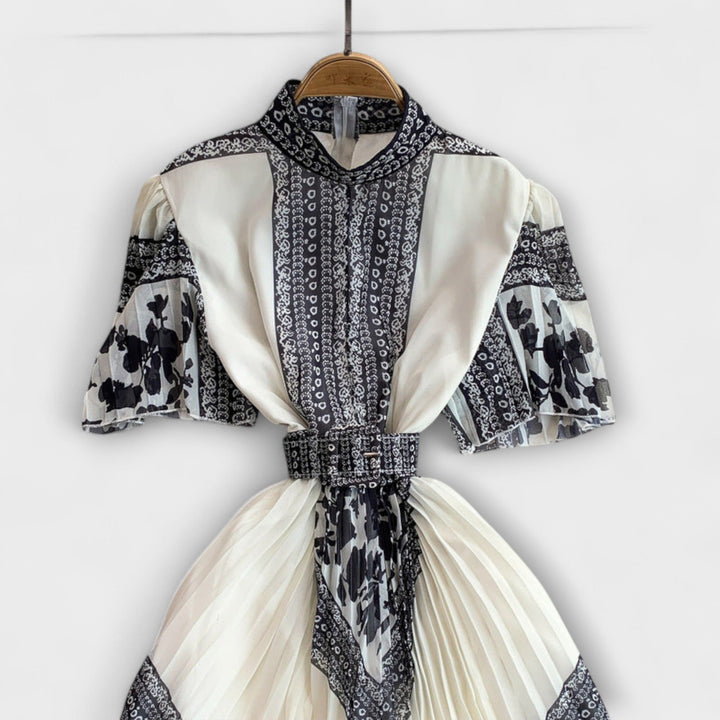 Delilah - Obleka, navdihnjena z vintage slogom