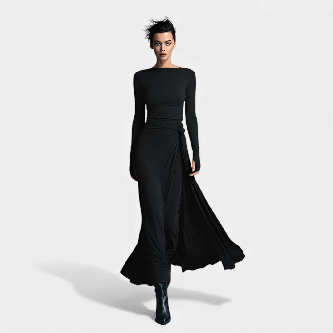 Anna – Elegantna obleka s stranskim vozlom in subtilnim sijajem