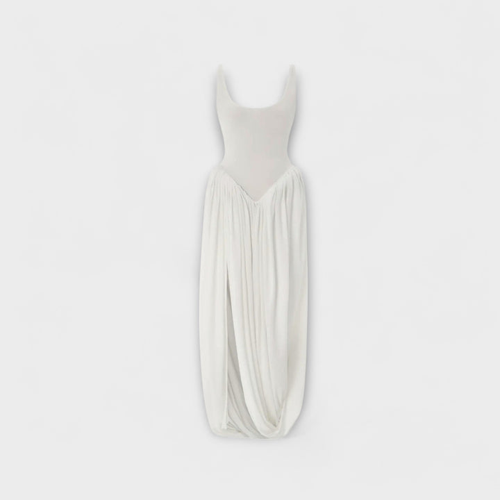 Maxi obleka z drapirano krilo in stranskim razporkom