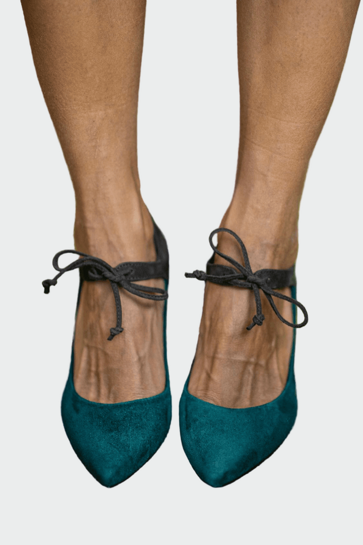 Magdaléna Sofisticirane Črpalke z Ankljnim Trakom