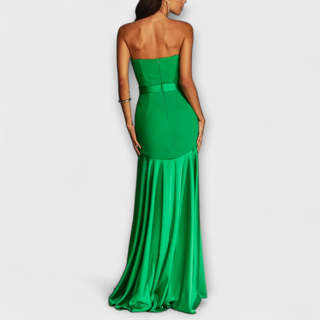 Vada - Maxi obleka z odkritimi rameni in V-izrezom