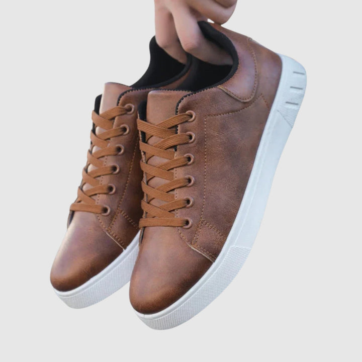 Libuše - Klasični športni copati