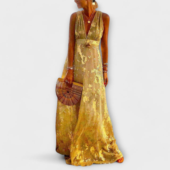 Oblačila s V-izrezom in detajli iz bleščic