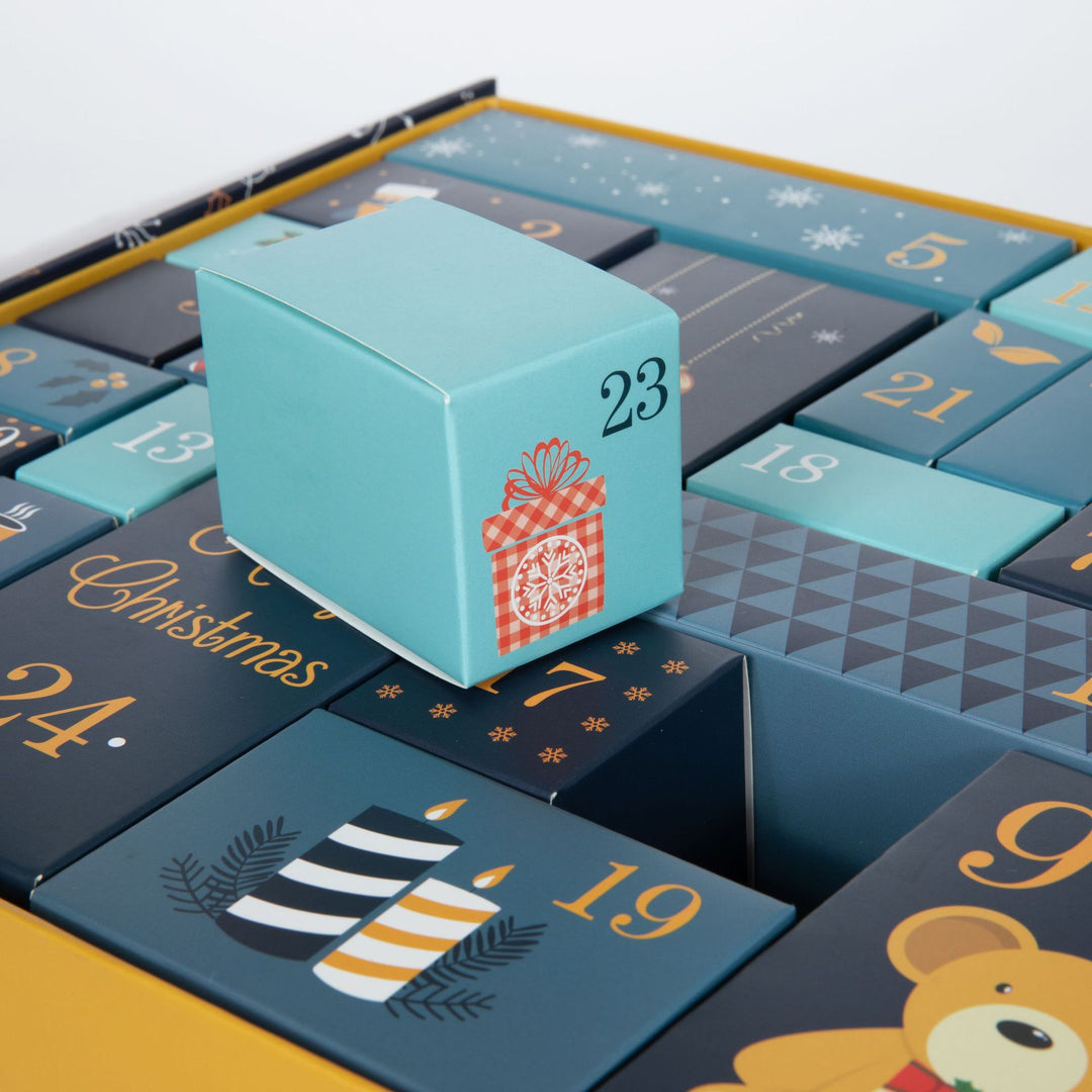 Nova škatlica s presenečenjem za božično darilo 2025, škatlica z odštevalnim koledarjem