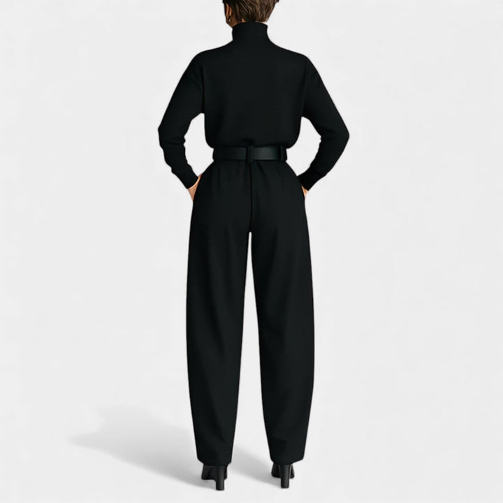 Maria – Komplet z rolko in ravnimi hlačami