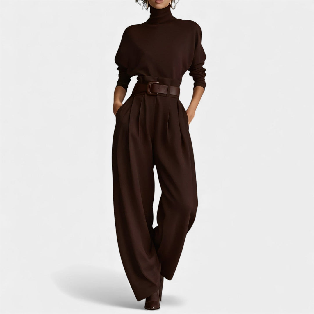 Maria – Komplet z rolko in ravnimi hlačami