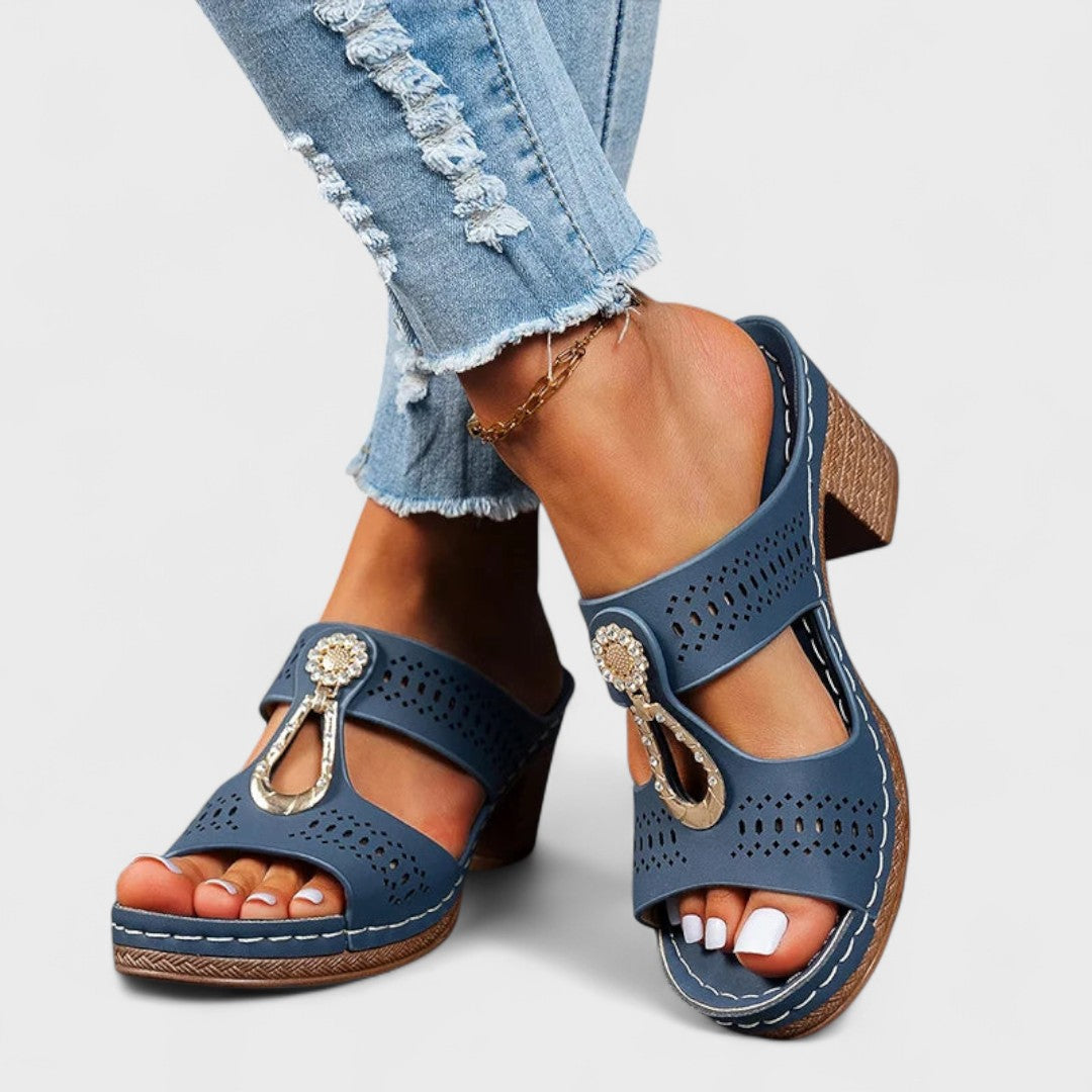 Vlasta - Elegantni in Udobni Ortopedski Sandali