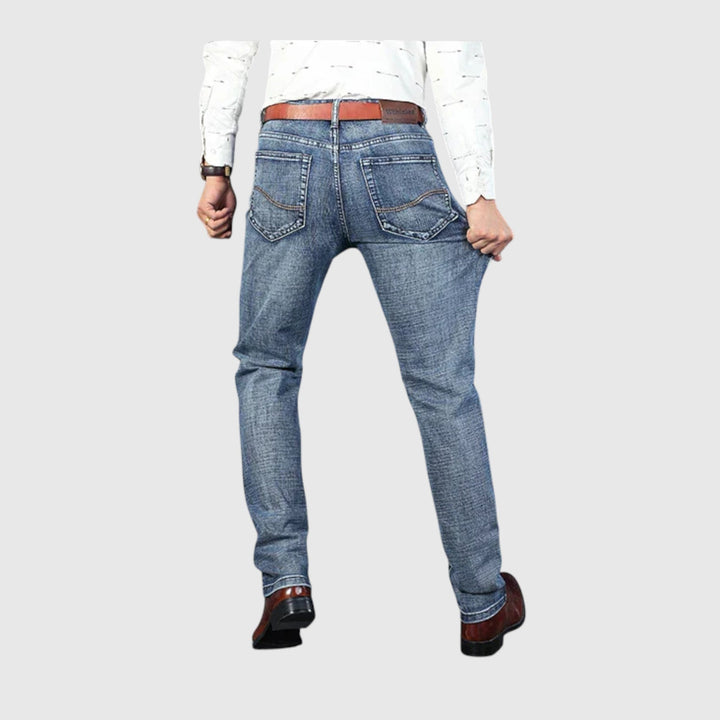 Kavbojke za podjetja