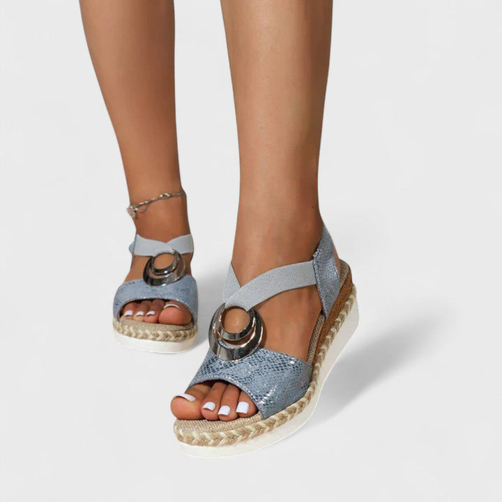 Jarmila - Elegantne in Udobne Sandale