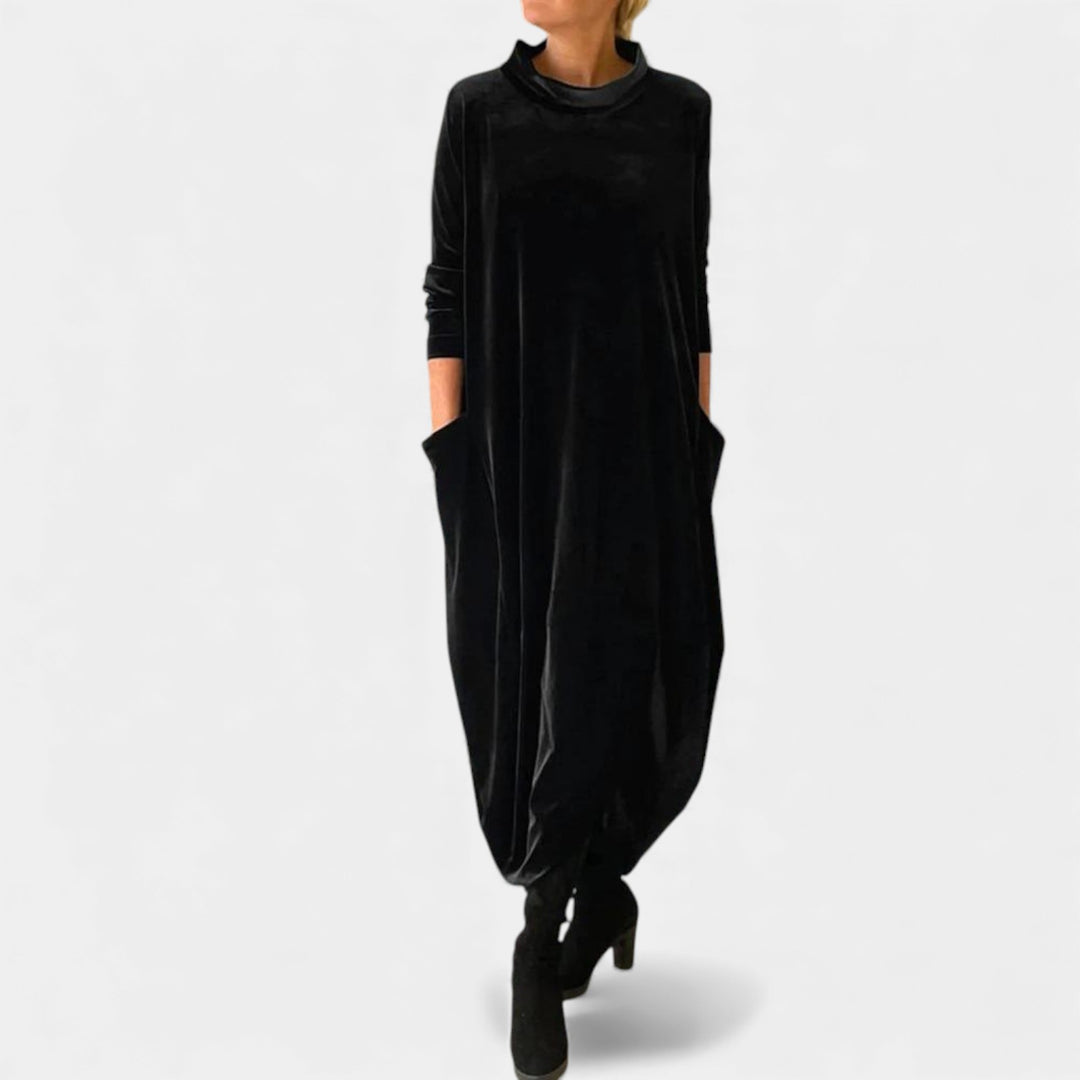 Marjeta – Elegantna žametna obleka