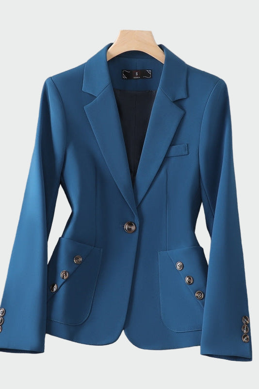 Beáta - Sako v očarljivem kroju