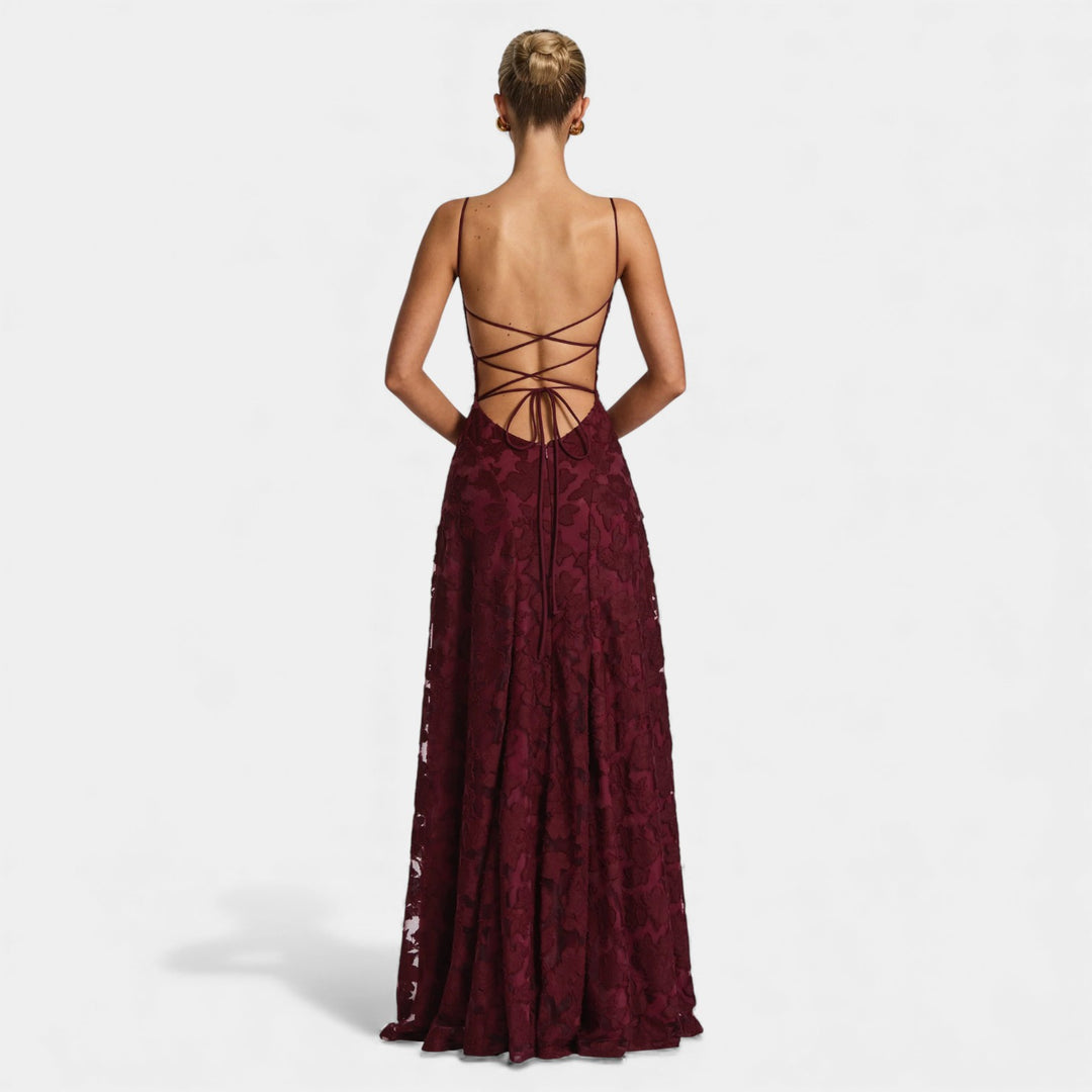 Maruša - Pretkana eleganca v maxi slogu