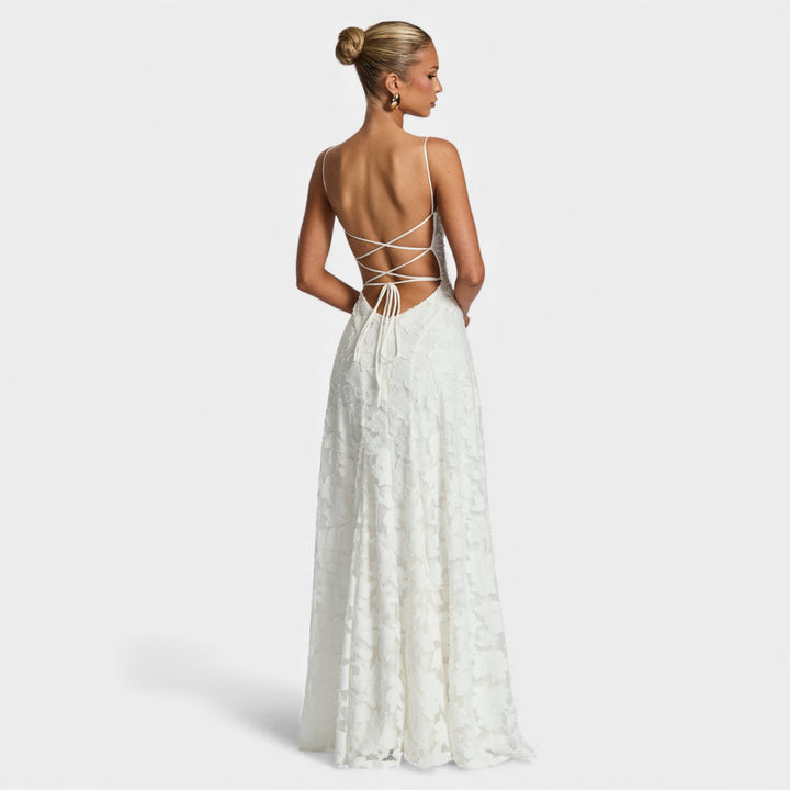 Maruša - Pretkana eleganca v maxi slogu